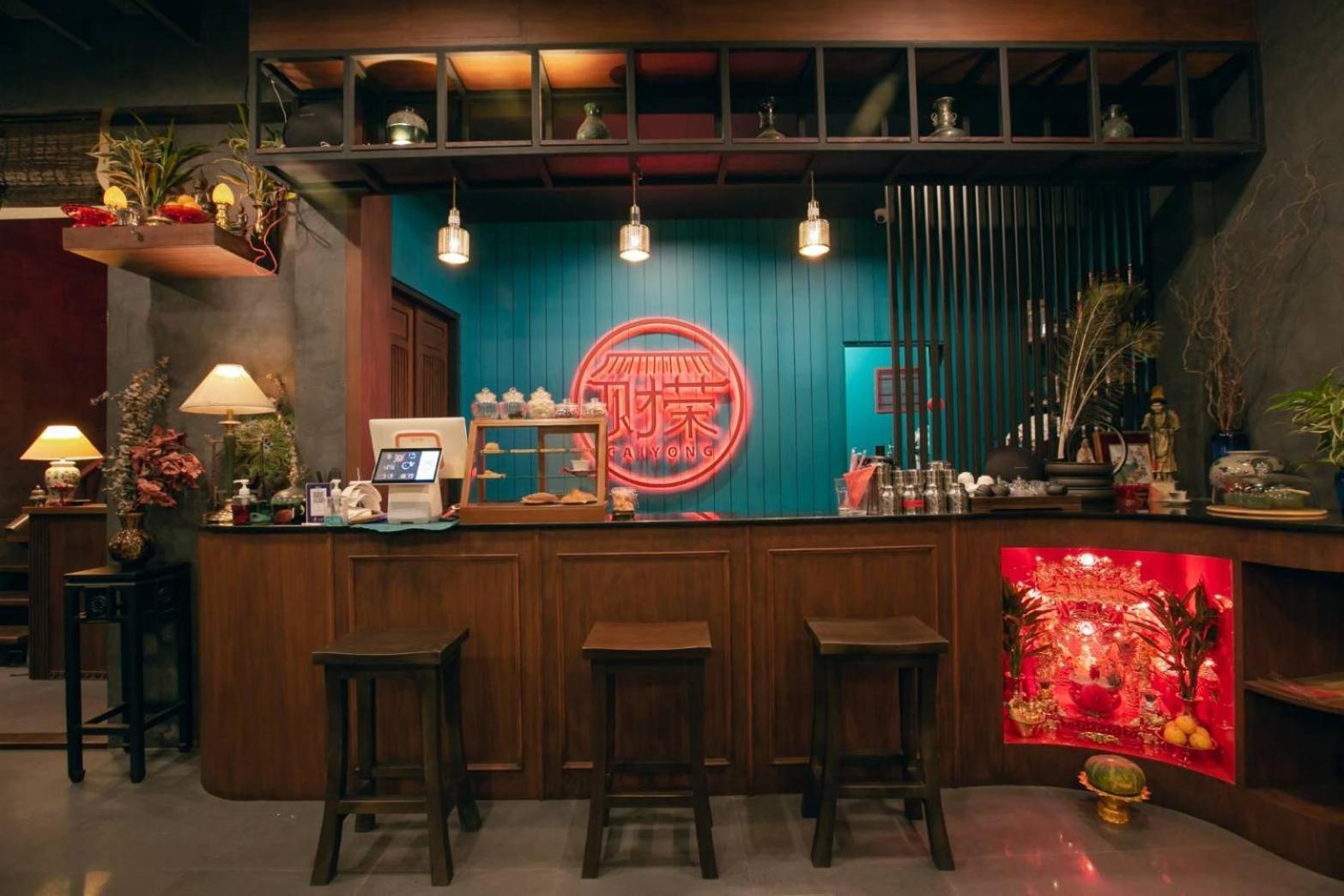 Caiyong Hometel & Cafe'S Studio Bangkok Exteriör bild