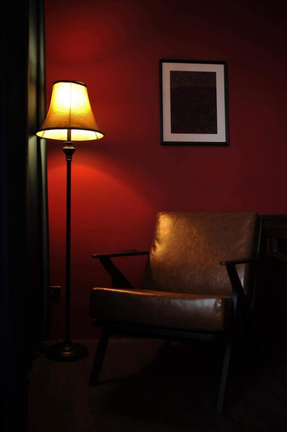 Caiyong Hometel & Cafe'S Studio Bangkok Exteriör bild